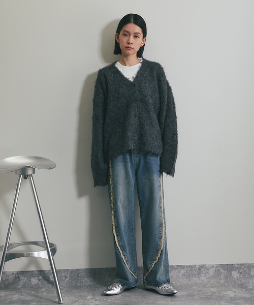 ANOTHER S(アナザーエス)の「カーブフリンジラインストレートデニムパンツ(デニムパンツ・レディース・ブルー・FREE)」の13枚目の写真