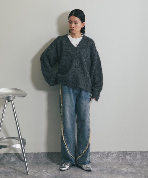ANOTHER S(アナザーエス)の「カーブフリンジラインストレートデニムパンツ(デニムパンツ・レディース・ブルー・FREE)」の7枚目の写真