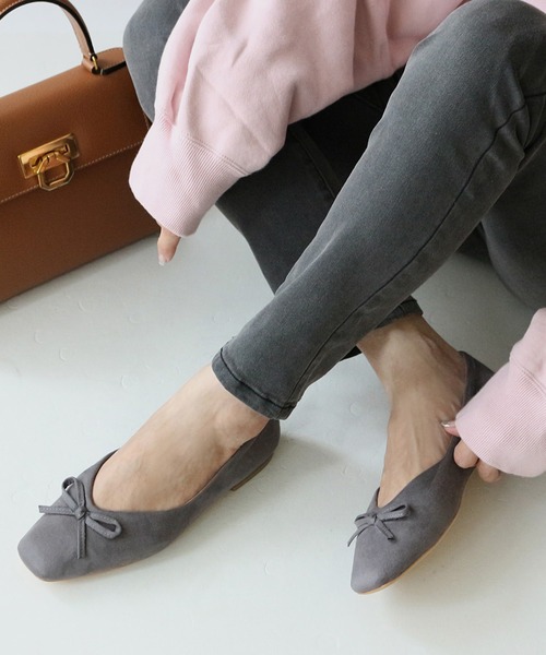 Fin｜スクエアトゥVカットバレエシューズ | Rakuten Fashion