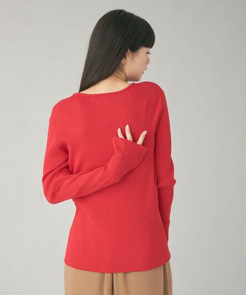 EMMEL REFINES（エメルリファインズ）の「＜EMMEL REFINES＞EM ミニスパンコール リブニット プルオーバー（ニット/セーター・レディース・ベージュ/レッド・FREE）」の5枚目の写真