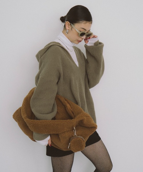 HANNE(アン)の「フーディーニットプルオーバー(ニット/セーター・レディース・ベージュ/ネイビー/ブルー・FREE)」の7枚目の写真