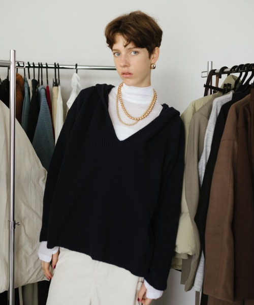 HANNE(アン)の「フーディーニットプルオーバー(ニット/セーター・レディース・ベージュ/ネイビー/ブルー・FREE)」の10枚目の写真