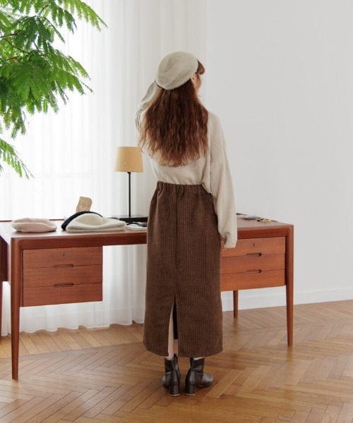 flower(フラワー)の「フラッフィーニットキャップ(ニットキャップ/ビーニー・レディース・ブラック/ベージュ・FREE)」の7枚目の写真