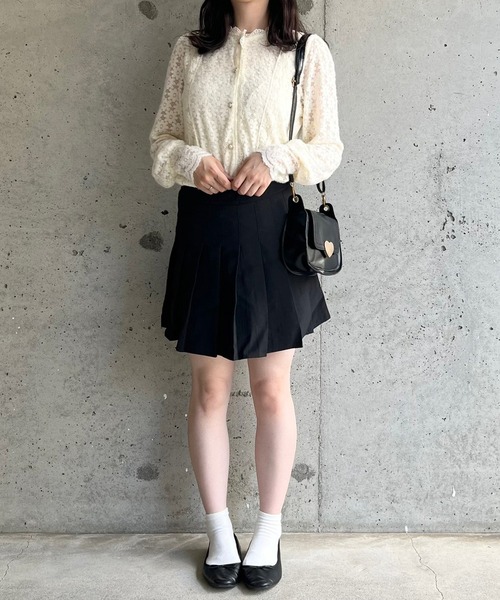 merrylatte(メリーラテ)の「フラワーレースカーディガンブラウス(シャツ/ブラウス・レディース・ホワイト・FREE/SMALL/LARGE)」の6枚目の写真