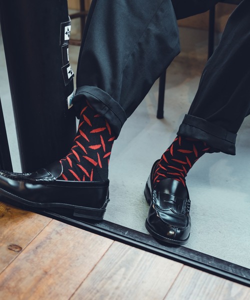 Subciety（サブサエティ）の「Steel socks（ソックス/靴下・メンズ・ブラック/ブラック×レッド/ホワイト・FREE）」の3枚目の写真