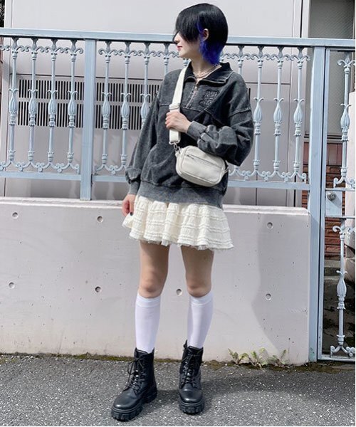 ハーフZIPプルオーバー【韓国ファッション】