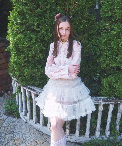 Lovilyn（ラヴィリン）の「ティアードチュールミニスカート