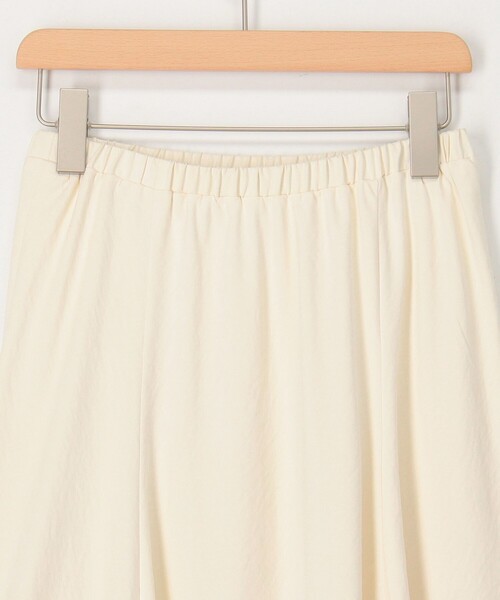 MICO COULIER（ミコクリエ）の「バイアスハギギャザースカート（スカート・レディース・ライトグリーン/キナリ・36/38）」の10枚目の写真