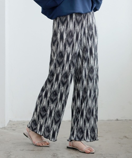 aquagarage（アクアガレージ）の「プリントプリーツパンツ（その他パンツ・レディース・ホワイト×ブラック/ブラック×ホワイト/ブラック系その他/ドット/ブラックミックス・M/L）」の2枚目の写真