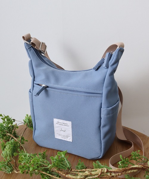 Jouet(ジョエット)の「JOUET トップラウンドミニショルダーバッグ(ショルダーバッグ・レディース・ブラック/ブルー/ミント/ベージュ・FREE)」の4枚目の写真