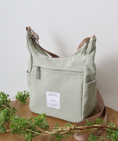 Jouet(ジョエット)の「JOUET トップラウンドミニショルダーバッグ(ショルダーバッグ・レディース・ブラック/ブルー/ミント/ベージュ・FREE)」の3枚目の写真