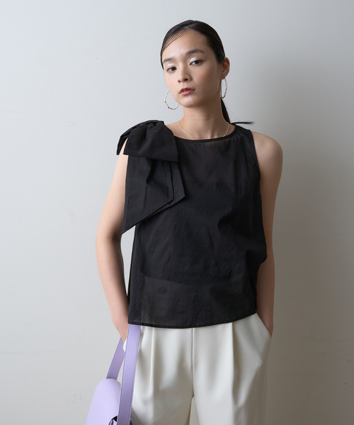 EMMA　ROUGE VIF（エマルージュヴィフ）の「【一部店舗限定】ショルダービッグリボンブラウス（シャツ/ブラウス・レディース・ホワイト/ブラック・フリー）」の11枚目の写真