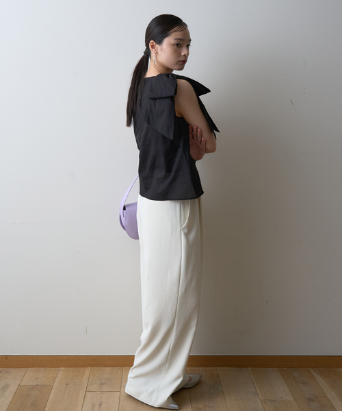 EMMA　ROUGE VIF（エマルージュヴィフ）の「【一部店舗限定】ショルダービッグリボンブラウス（シャツ/ブラウス・レディース・ホワイト/ブラック・フリー）」の4枚目の写真