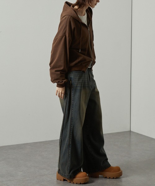 Alfred Alex（アルフレッドアレックス）の「【Alfred Alex】ヴィンテージメイクデザイン ピグメント ダメージパッチロゴ ショートダブルジップパーカー（パーカー・メンズ・ワインレッド/ブラック/チャコール/グレイッシュブルー/ブラウン・M/L）」の13枚目の写真