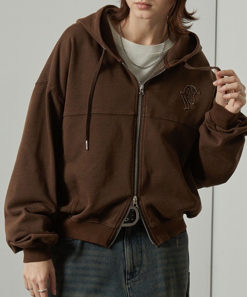 Alfred Alex（アルフレッドアレックス）の「【Alfred Alex】ヴィンテージメイクデザイン ピグメント ダメージパッチロゴ ショートダブルジップパーカー（パーカー・メンズ・ワインレッド/ブラック/チャコール/グレイッシュブルー/ブラウン・M/L）」の16枚目の写真