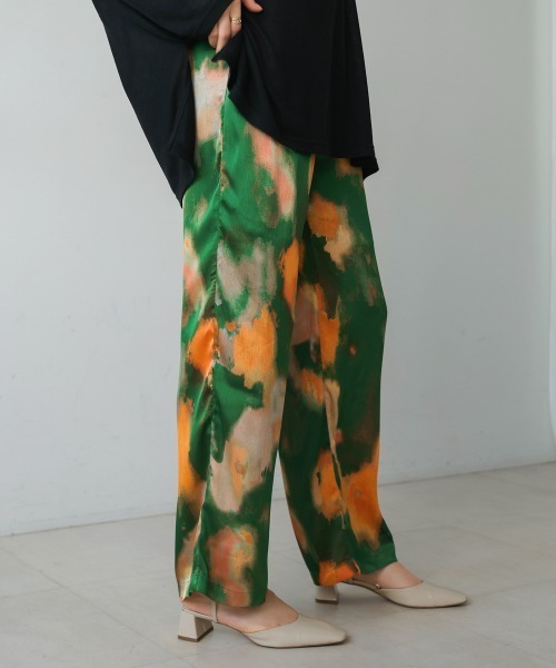 Bou Jeloud（ブージュルード）の「水彩アート柄サテンパンツ（その他パンツ・レディース・グリーン/ピンク・FREE）」の6枚目の写真
