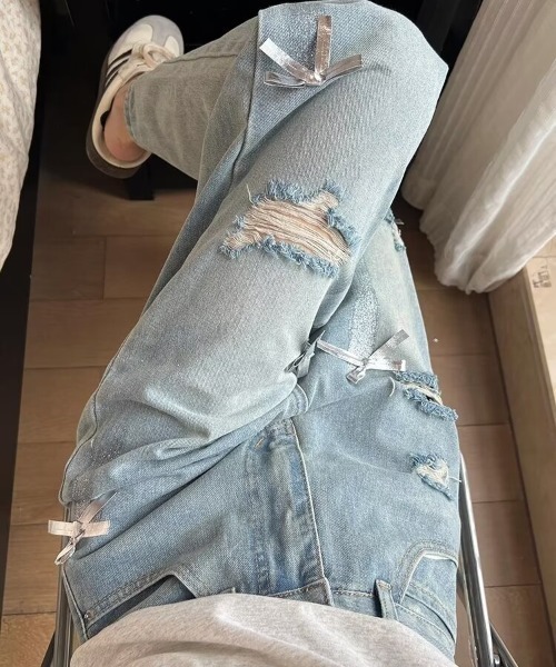 Mejoul(メジュール)の「ダメージボーイフレンドデニム(デニムパンツ・レディース・ブルー・M/L)」の14枚目の写真