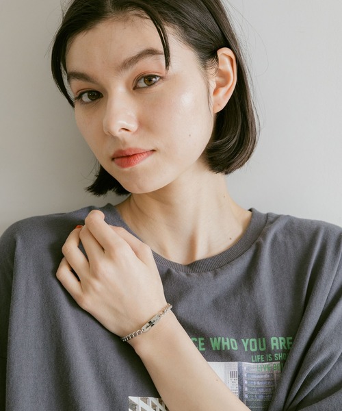 本日限定！niconico Silver Wavy Cuff ブレスレット Imber Tennis ブレスレット, ラウンドカット, ホワイト