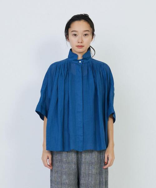 LOISIR（ロワズィール）の「ラミーワッシャータックギャザーブラウス（シャツ/ブラウス・レディース・オフホワイト/ブルー/ブラウン・FREE）」の15枚目の写真