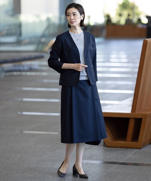 J.PRESS(ジェイプレス)の「【セットアップ対応・洗える・UV加工・吸水速乾】OXIJEWELストレッチ スカート(スカート・レディース・ベージュ系/ネイビー系/ライトグレー系/シルバー系・T17/T15/T13)」の5枚目の写真