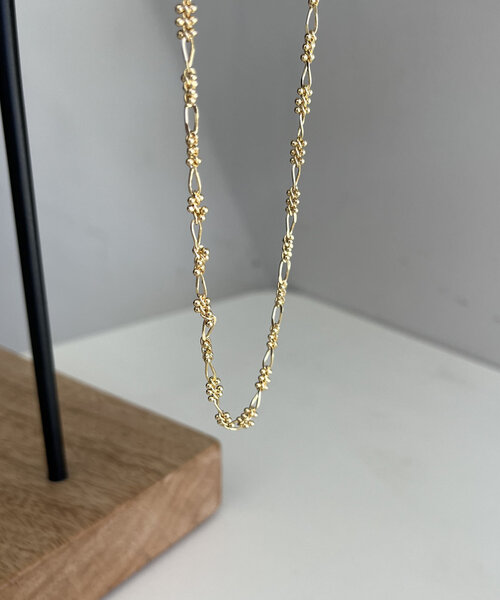 CAPRICIEUX LE'MAGE（カプリシューレマージュ）の「〈GOLDY/ゴールディ〉ツブツブショートネックレス（ネックレス・レディース・ゴールド/シルバー・FREE）」の9枚目の写真