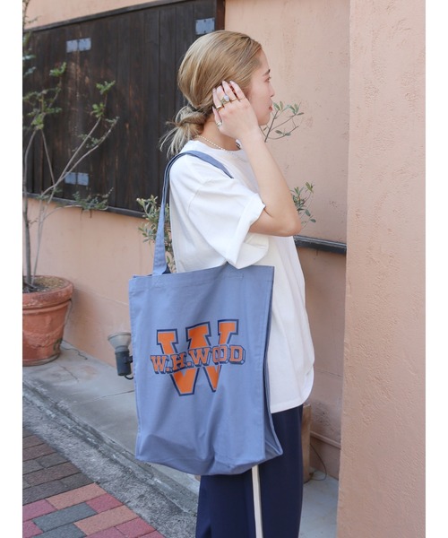 Ungrid（アングリッド）の「RUSSELL別注 ロゴトートBAG（トートバッグ・レディース・オレンジ/ブルー/アイボリー・FREE）」の4枚目の写真