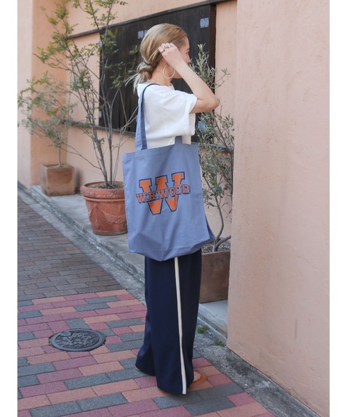 Ungrid（アングリッド）の「RUSSELL別注 ロゴトートBAG（トートバッグ・レディース・オレンジ/ブルー/アイボリー・FREE）」の7枚目の写真