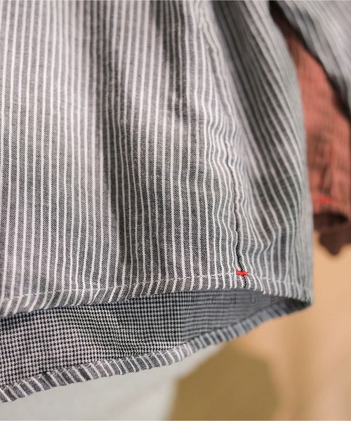 BLANC FICELLE(ブランフィセル)の「ストライプ柄 シャツ(シャツ/ブラウス・レディース・グレー・M/L/XL)」の6枚目の写真