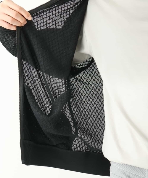 a.v.v(アーヴェヴェ)の「【洗濯機で洗える/吸水速乾】ダイヤシアーリブブルゾン(ブルゾン・メンズ・ブラック・46/48)」の15枚目の写真