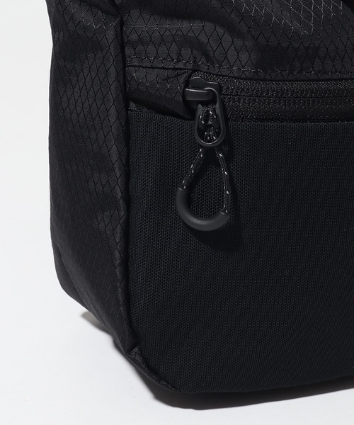 THE NORTH FACE(ザノースフェイス)の「【THE NORTH FACE/ザノースフェイス】MT LITE CROSS BAG/ライト クロスバッグ(ショルダーバッグ・メンズ・ブラック/ライトグレー・FREE)」の8枚目の写真