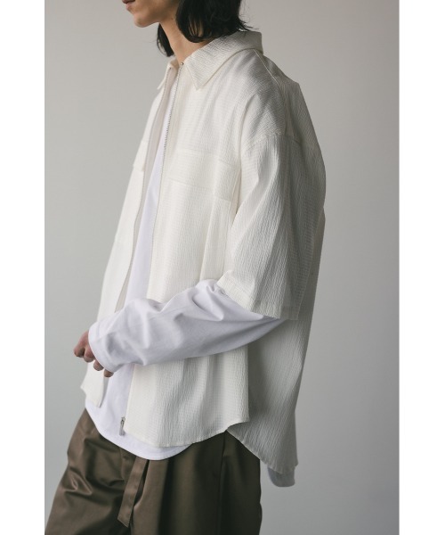 STYLEMIXER(スタイルミキサー)の「シアサッカージップシャツ(シャツ/ブラウス・メンズ・ホワイト/ブラック/サックスブルー・MEDIUM/LARGE)」の8枚目の写真