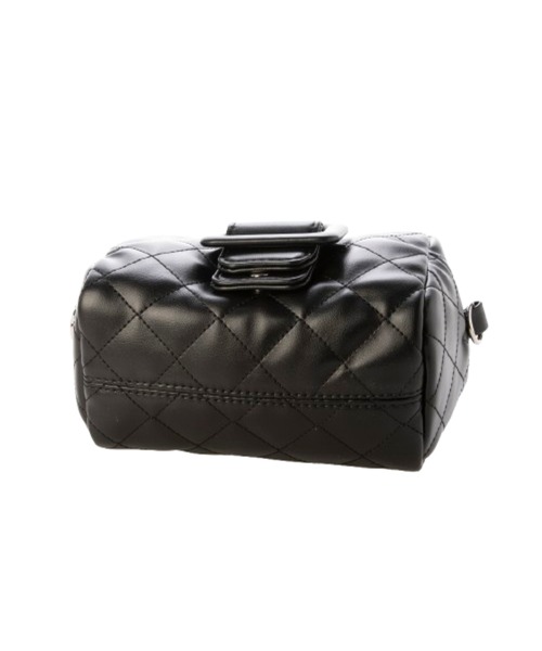 Tomieco(トミエコ)の「キルティングショルダーバッグ ベルトモチーフ チェーンショルダー(ショルダーバッグ・レディース・レッド/オフホワイト/シルバー/ブラック・FREE)」の13枚目の写真