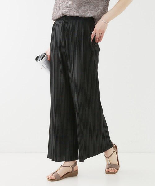 SHOO・LA・RUE（シューラルー）の「【洗える】楽してほっそり見え カットプリーツパンツ（その他パンツ・レディース・グリーン系/ピンク系/ブラック/オフホワイト/チャコールグレー・04/01/02/03）」の3枚目の写真