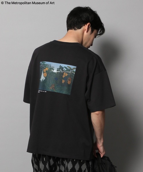 BAYFLOW（ベイフロー）の「【The Met/メトロポリタン美術館】グラフィックTシャツ（Tシャツ/カットソー・メンズ・ホワイト/ホワイト系その他/ホワイト系その他2/ブラック/ブラック系その他・MEDIUM/LARGE）」の5枚目の写真