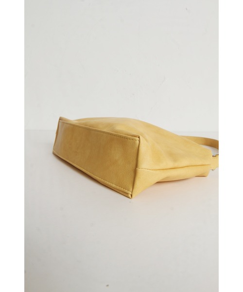 &. NOSTALGIA（アンドドットノスタルジア）の「【ZOZO限定】レクタングルワンハンドルバッグ（ハンドバッグ・レディース・イエロー/ブラック・FREE）」の13枚目の写真