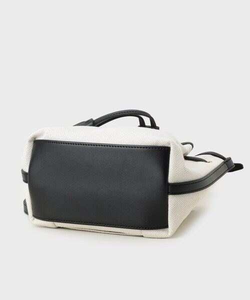 OPAQUE.CLIP（オペークドットクリップ）の「タッセル巾着デザインミニショルダーバッグ（ショルダーバッグ・レディース・レンガ/ブラック/ブラック系4・00）」の15枚目の写真