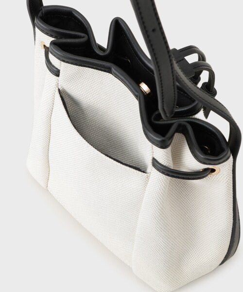 OPAQUE.CLIP（オペークドットクリップ）の「タッセル巾着デザインミニショルダーバッグ（ショルダーバッグ・レディース・レンガ/ブラック/ブラック系4・00）」の21枚目の写真