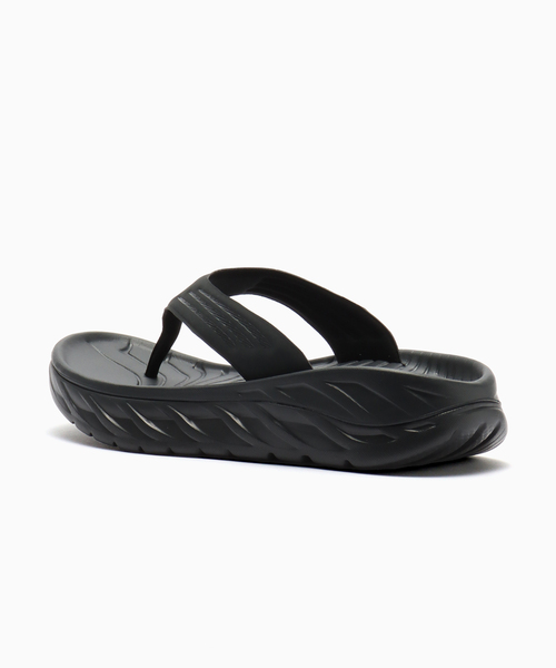 HOKA(ホカ)の「HOKA(ホカ) ORA RECOVERY FLIP(サンダル・メンズ・ブラック・28cm/27cm/26cm/25cm)」の3枚目の写真