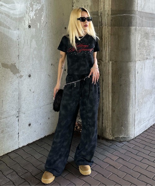 sedacle girl（セダクルガール）の「ダート加工スタッズチビT（Tシャツ/カットソー・レディース・ピンク/ブラック/ネイビー/ベージュ・MEDIUM/SMALL）」の10枚目の写真