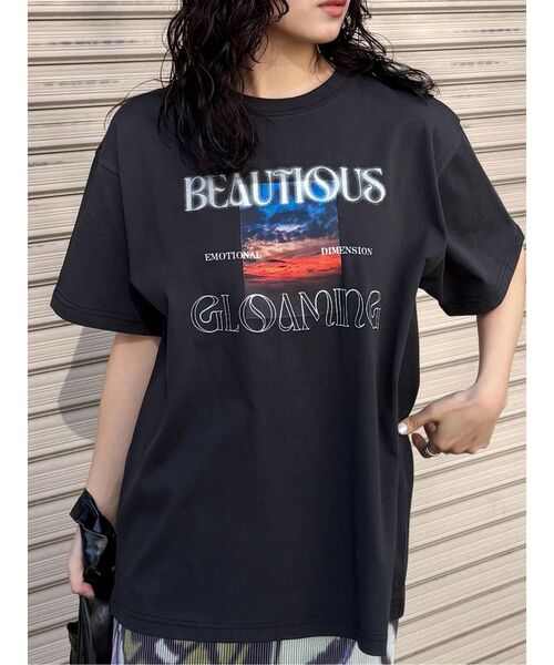 MURUA(ムルーア)の「GLOAMINGオーバーTシャツ(Tシャツ/カットソー・レディース・ホワイト/ブラック・FREE)」の1枚目の写真