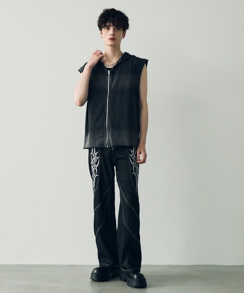 Shoowtime（ショウタイム）の「Embroidered straight denim pants / 刺繍デザインストレートデニムパンツ（デニムパンツ・メンズ・ブラック・MEDIUM/LARGE/X-LARGE）」の12枚目の写真