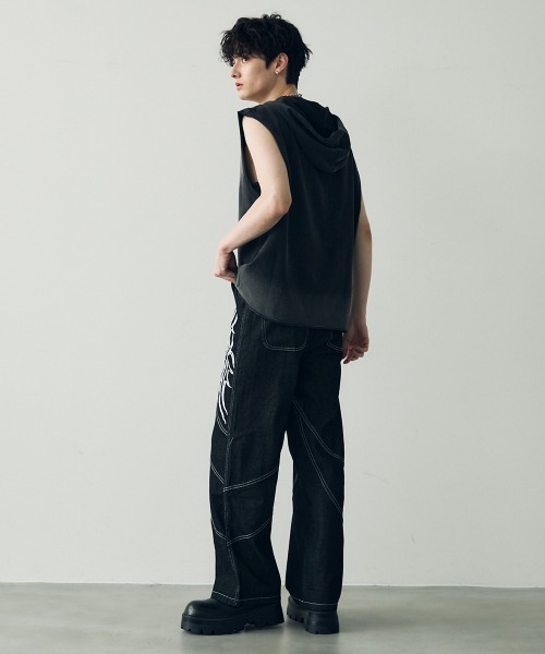 Shoowtime（ショウタイム）の「Embroidered straight denim pants / 刺繍デザインストレートデニムパンツ（デニムパンツ・メンズ・ブラック・MEDIUM/LARGE/X-LARGE）」の17枚目の写真