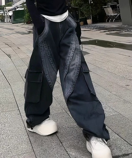 MONO8(モノハチ)の「ウォッシュデザインカーゴデニムパンツ(デニムパンツ・レディース・ブラック・S/M)」の4枚目の写真