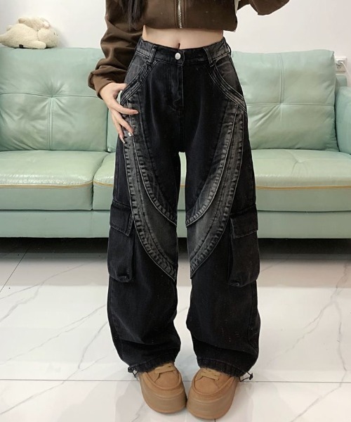 MONO8(モノハチ)の「ウォッシュデザインカーゴデニムパンツ(デニムパンツ・レディース・ブラック・S/M)」の6枚目の写真
