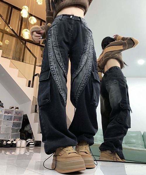 MONO8(モノハチ)の「ウォッシュデザインカーゴデニムパンツ(デニムパンツ・レディース・ブラック・S/M)」の11枚目の写真