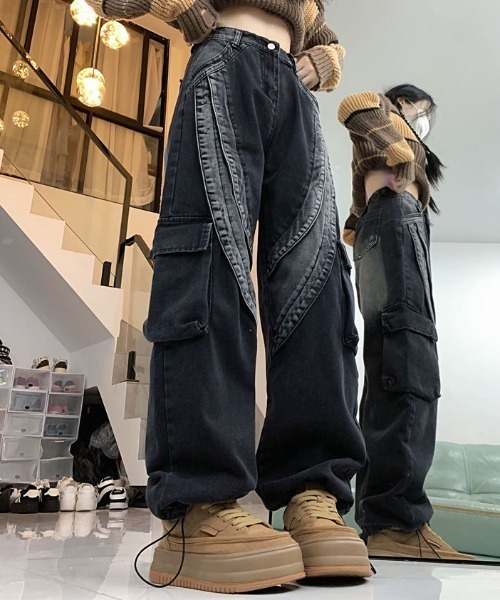 MONO8(モノハチ)の「ウォッシュデザインカーゴデニムパンツ(デニムパンツ・レディース・ブラック・S/M)」の12枚目の写真