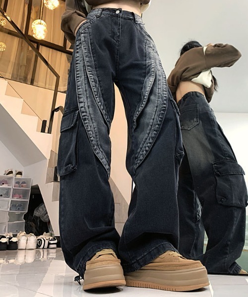 MONO8(モノハチ)の「ウォッシュデザインカーゴデニムパンツ(デニムパンツ・レディース・ブラック・S/M)」の14枚目の写真