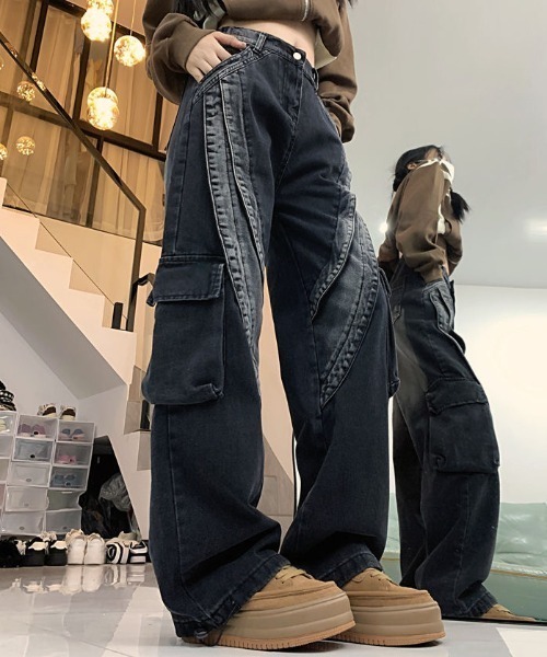 MONO8(モノハチ)の「ウォッシュデザインカーゴデニムパンツ(デニムパンツ・レディース・ブラック・S/M)」の16枚目の写真