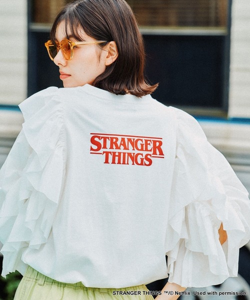 STRANGER THINGS】コラボ ラッフルスリーブTシャツ（Tシャツ
