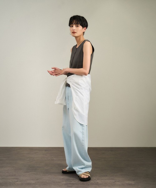 SALON adam et rope'（サロン アダム エ ロペ）の「【WEB限定】プリマベールリブヘンリーネックノースリーブプルオーバー［UVケア・洗える］（タンクトップ・レディース・チャコールグレー/ブラック/オフホワイト・FREE）」の6枚目の写真